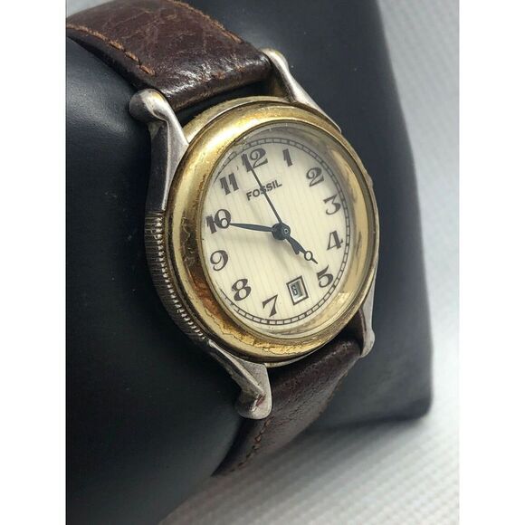 Fossil EC8738 Unisex Brown Leather Analog Beige Dial Quartz Wrist Watch XR70 - Picture 3 of 9